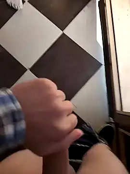 Snapshot of ahme_bebo chatting on 01-04-25, 02:14 ahme bebo online show from 01-04-25, 02:14