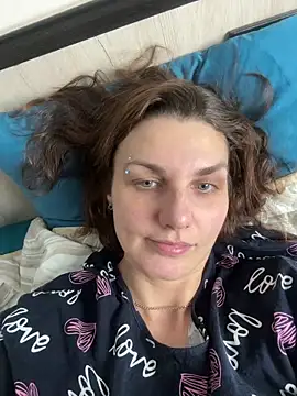 Snapshot of Magic__smile chatting on 12-18-25, 11:05 Magic smile online show from 12-18-25, 11:05