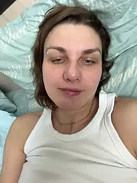 Snapshot of Magic__smile chatting on 02-11-26, 02:27 Magic smile online show from 02-11-26, 02:27