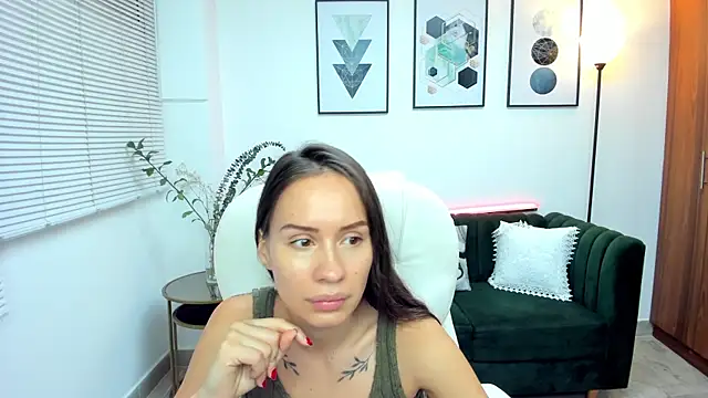 kiim sweett online show from 02-22-25, 11:35