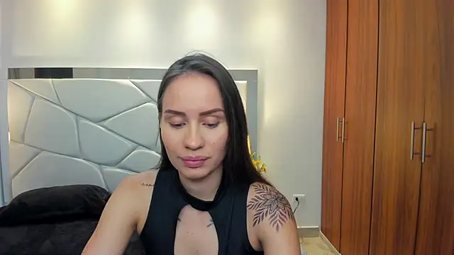 kiim sweett online show from 10-15-25, 11:21