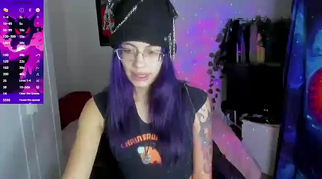 Snapshot of _sakae_ chatting on 01-07-25, 10:52 sakae online show from 01-07-25, 10:52