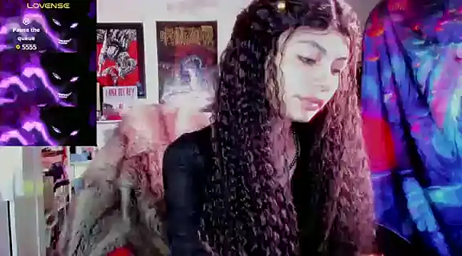 Snapshot of _sakae_ chatting on 02-08-25, 05:51 sakae online show from 02-08-25, 05:51