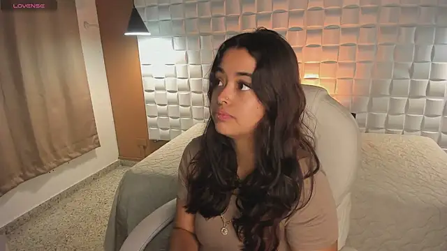 Ariana Pierce online show from 09-28-25, 01:16