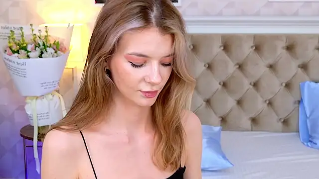 MeganMour online show from 01-19-25, 10:39