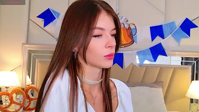 MeganMour online show from 09-28-25, 04:56