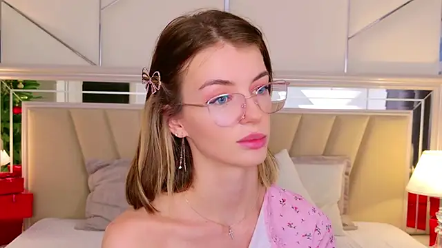 MeganMour online show from 12-13-25, 07:53