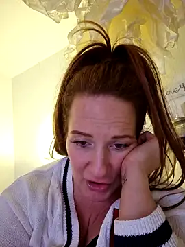 Engel mia online show from 02-16-25, 05:04