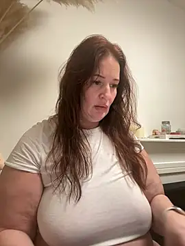 Engel mia online show from 02-15-26, 09:00