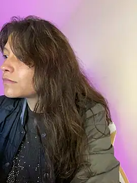 Snapshot of mariana_21x chatting on 01-25-25, 12:58 mariana 21x online show from 01-25-25, 12:58