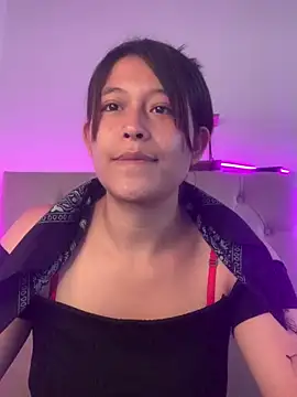 Snapshot of mariana_21x chatting on 01-28-25, 12:54 mariana 21x online show from 01-28-25, 12:54