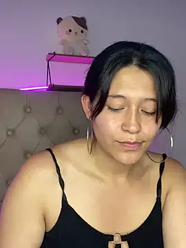 Snapshot of mariana_21x chatting on 02-21-25, 07:32 mariana 21x online show from 02-21-25, 07:32