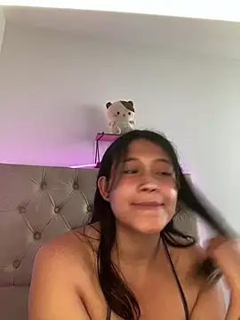 Snapshot of mariana_21x chatting on 02-27-25, 07:37 mariana 21x online show from 02-27-25, 07:37