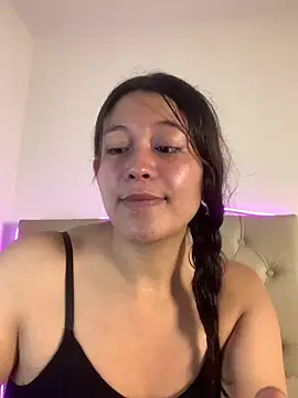 Snapshot of mariana_21x chatting on 03-08-25, 12:52 mariana 21x online show from 03-08-25, 12:52