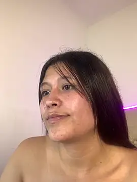 Snapshot of mariana_21x chatting on 03-10-25, 07:07 mariana 21x online show from 03-10-25, 07:07