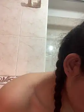 Snapshot of mariana_21x chatting on 03-12-25, 07:38 mariana 21x online show from 03-12-25, 07:38