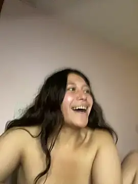 Snapshot of mariana_21x chatting on 03-22-25, 04:15 mariana 21x online show from 03-22-25, 04:15