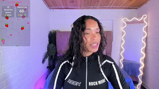 penelope tay1 online show from 11-21-25, 03:16