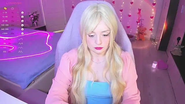 Amy honey angel online show from 03-18-25, 09:31