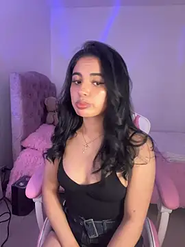 Emily-14 online show from 04-14-26, 05:35