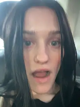 Mia Mia M online show from 04-29-26, 04:22