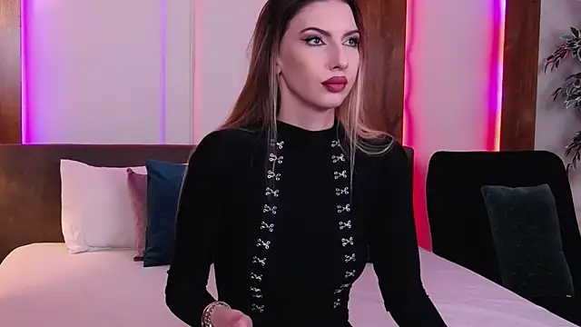 Snapshot of SkylerSpark chatting on 11-14-25, 09:46 SkylerSpark online show from 11-14-25, 09:46