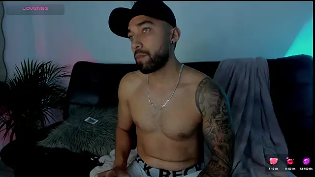 Sweet and caramel online show from 03-06-25, 11:09