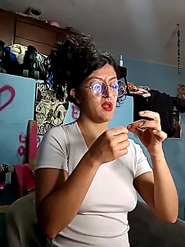 LoveElectra online show from 09-13-25, 02:39