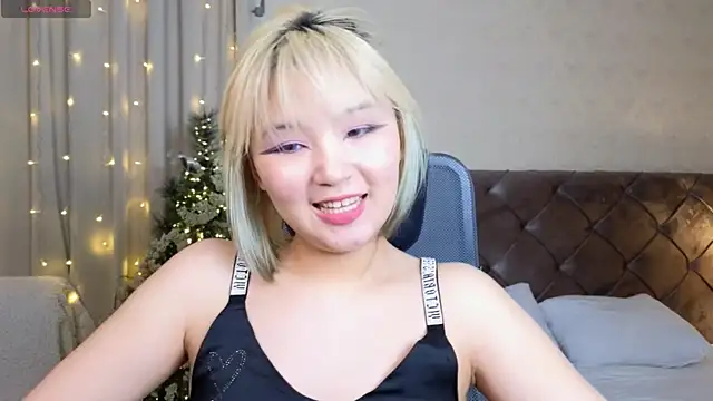 Snapshot of Milla_Aheo chatting on 01-14-25, 09:09 Milla Aheo online show from 01-14-25, 09:09