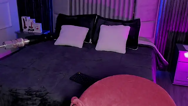 Lillyortiz online show from 12-29-24, 10:23