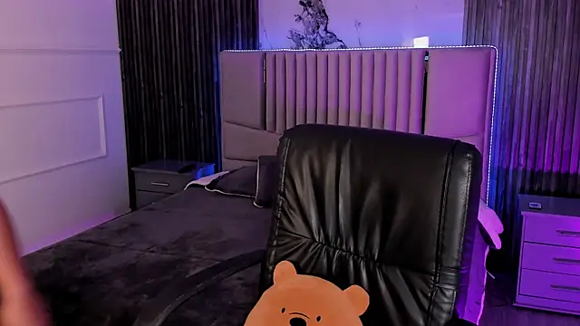 Lillyortiz online show from 10-09-25, 08:07