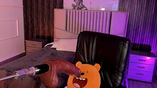 Lillyortiz online show from 10-27-25, 08:02