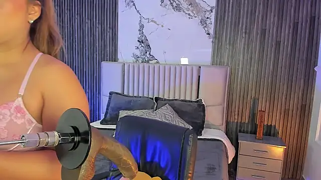 Lillyortiz online show from 04-06-26, 07:48