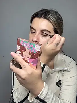 SaraBraun  online show from 04-28-26, 04:23