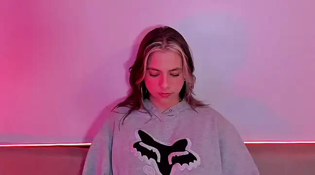 ArtemisaBlake online show from 12-21-24, 01:04