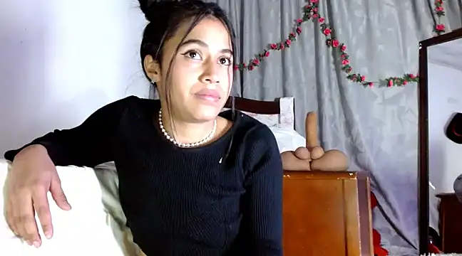 Snapshot of brihanna_lena chatting on 03-21-25, 07:22 brihanna lena online show from 03-21-25, 07:22