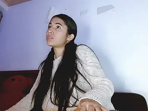 Snapshot of brihanna_lena chatting on 03-11-26, 06:19 brihanna lena online show from 03-11-26, 06:19