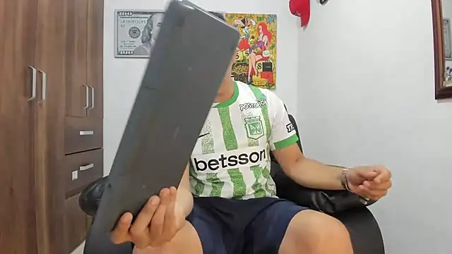 Snapshot of boss_of_cash chatting on 09-22-25, 07:38 boss of cash online show from 09-22-25, 07:38