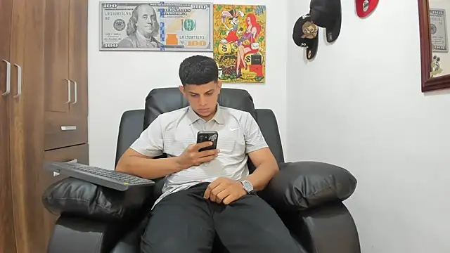 Snapshot of boss_of_cash chatting on 10-02-25, 02:57 boss of cash online show from 10-02-25, 02:57