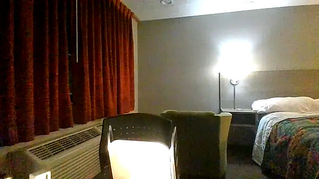 Snapshot of LuckiXCX chatting on 02-09-26, 09:35 LuckiXCX online show from 02-09-26, 09:35