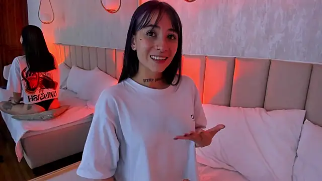 Michell Wallker online show from 12-31-24, 01:26