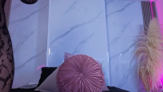 Chlooee   online show from 02-19-26, 01:56