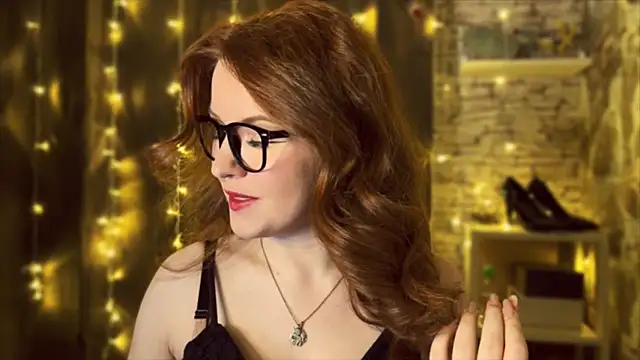 Snapshot of LaurenRossss chatting on 12-14-24, 08:51 LaurenRossss online show from 12-14-24, 08:51