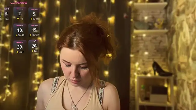 Snapshot of LaurenRossss chatting on 12-18-24, 10:13 LaurenRossss online show from 12-18-24, 10:13