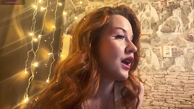 Snapshot of LaurenRossss chatting on 02-04-25, 11:38 LaurenRossss online show from 02-04-25, 11:38