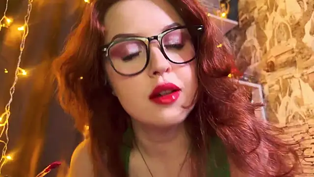 Snapshot of LaurenRossss chatting on 03-06-25, 11:42 LaurenRossss online show from 03-06-25, 11:42