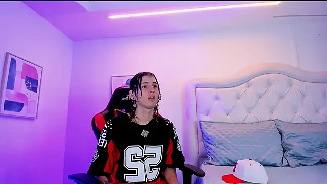 sett and gwen online show from 12-19-24, 09:06