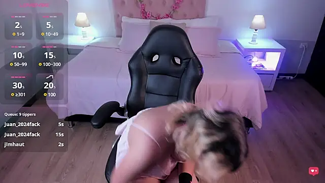 Snapshot of lady_noize chatting on 01-27-25, 11:22 lady noize online show from 01-27-25, 11:22