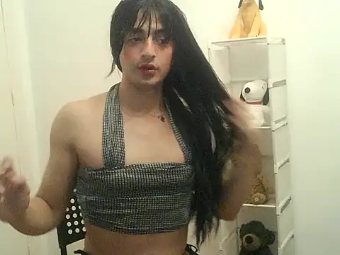 Snapshot of EDUARDA4 chatting on 10-27-25, 04:22 EDUARDA4 online show from 10-27-25, 04:22