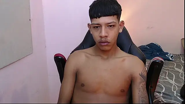 mr stiven  online show from 01-05-25, 02:17